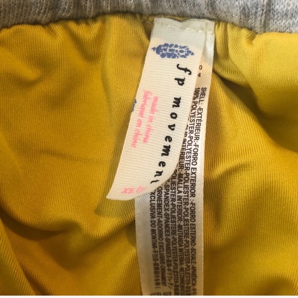 FREE PEOPLE MOONLIGHT GOLD REFLECTIVE SHORT - Picture 5 of 7